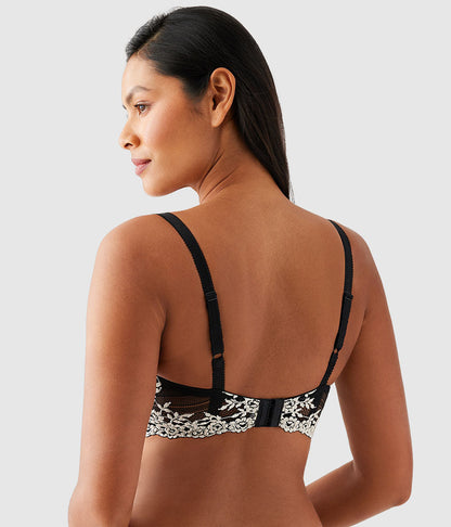 Embrace Lace® Underwire Bra - Black | Wacoal Trusted