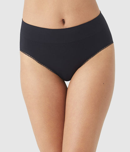 Feeling Flexible Hi-Cut - Black | Wacoal Great Value