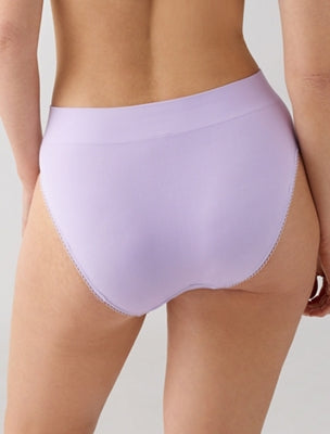 Feeling Flexible Hi-Cut - Black | Wacoal Great Value