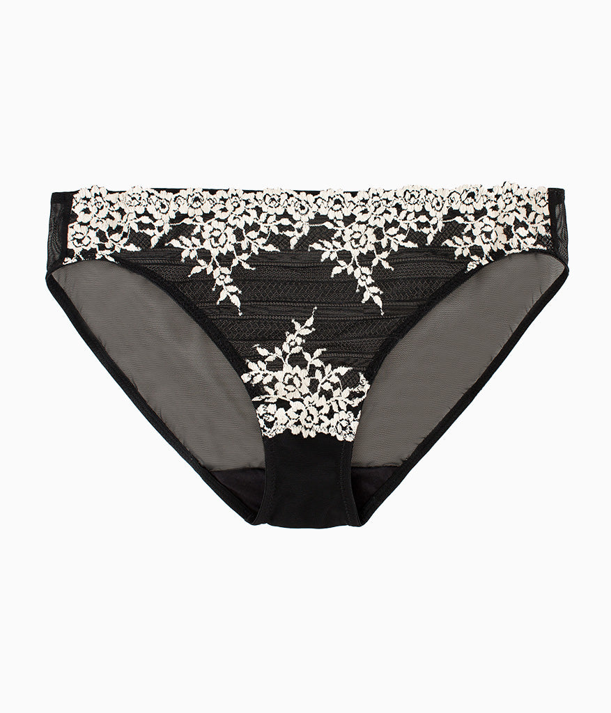 Embrace Lace® Bikini - Black | Wacoal Smart Buy