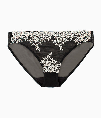 Embrace Lace® Bikini - Black | Wacoal Smart Buy