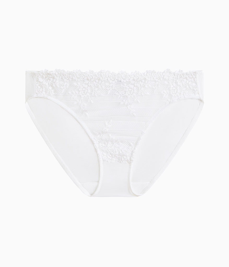 Embrace Lace® Bikini - Delicious White | Wacoal Value