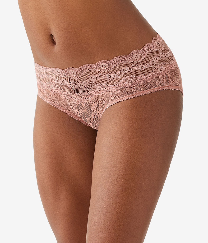 Lace Kiss Hipster - Burlwood | Wacoal Quality