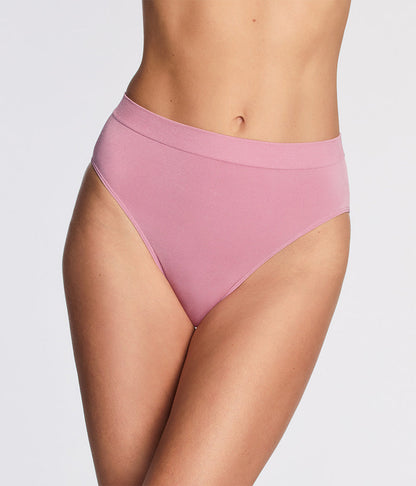 B-Smooth® Seamless Hi-Cut - Lilas | Wacoal Top Pick