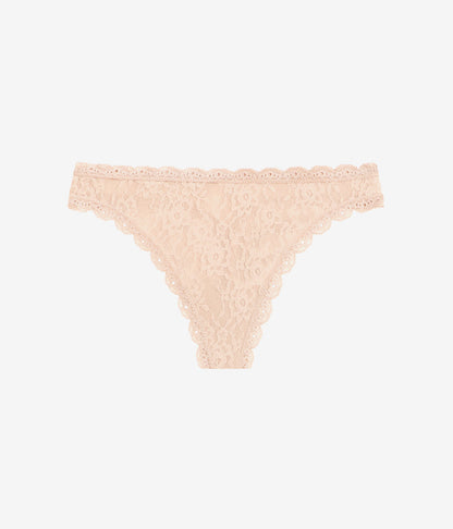 Effortlessly Lace Thong - Au Natural | Wacoal Latest