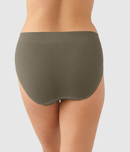 Feeling Flexible Brief - Bungee Cord | Wacoal Latest