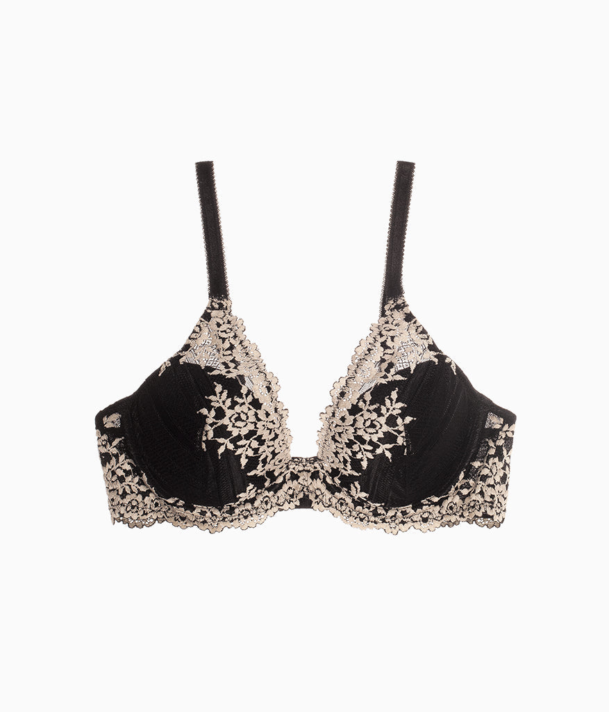 Embrace Lace® Plunge Bra - Black | Wacoal Trusted