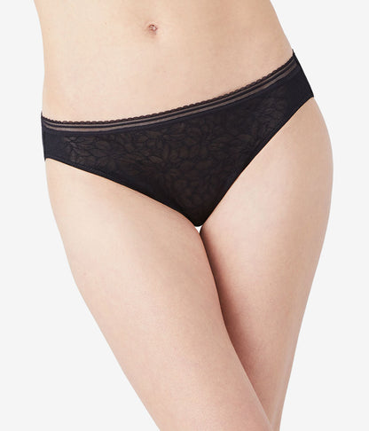 Etched in Style Bikini - Night | Wacoal Quality