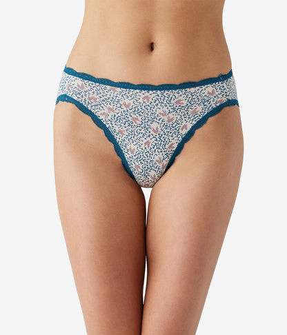 Inspired Eyelet Hi-Leg - Brushstroke | Wacoal Latest