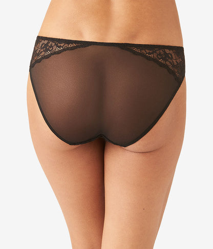 Lace Encounter Bikini - Night | Wacoal Latest